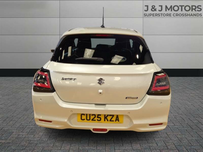 Suzuki Swift 1.2 Mild Hybrid Motion White #6