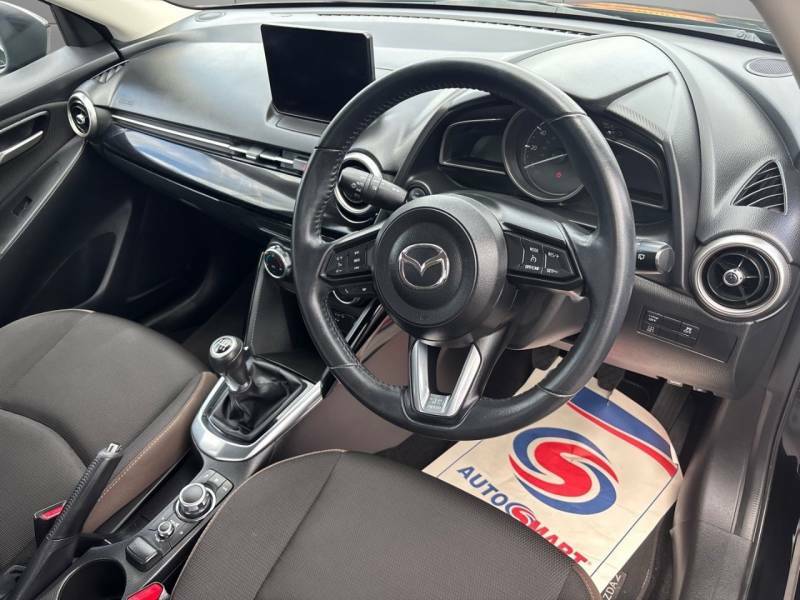 Mazda 2 2 Hybrid 1.5I Hybrid Pure Cvt White #9