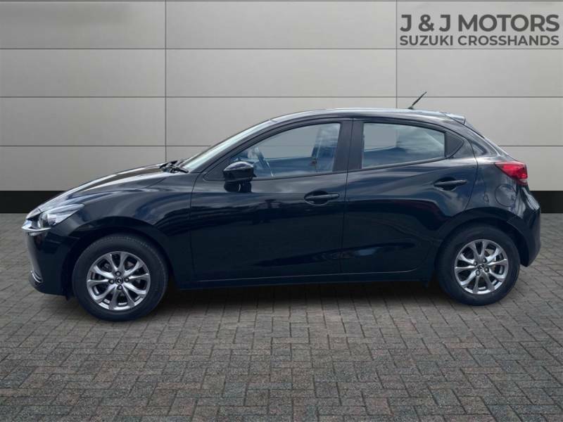 Mazda 2 1.5 Skyactiv G 75 Se-l Black #4