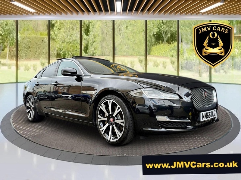 Jaguar XJ D V6 Portfolio Black #5