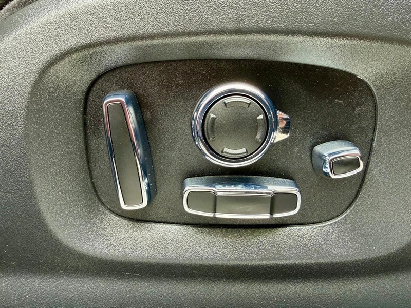 Jaguar XJ Xj R-sport V6 D Grey #19