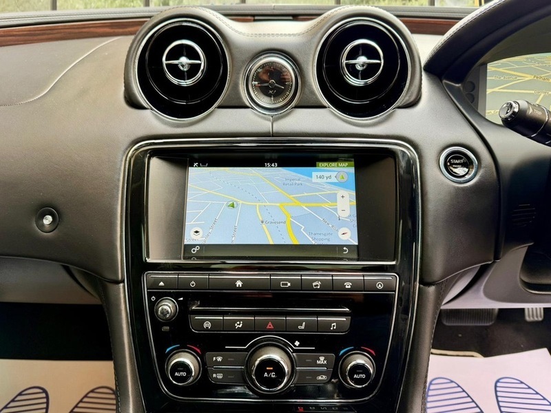 Jaguar XJ Xj R-sport V6 D Grey #13