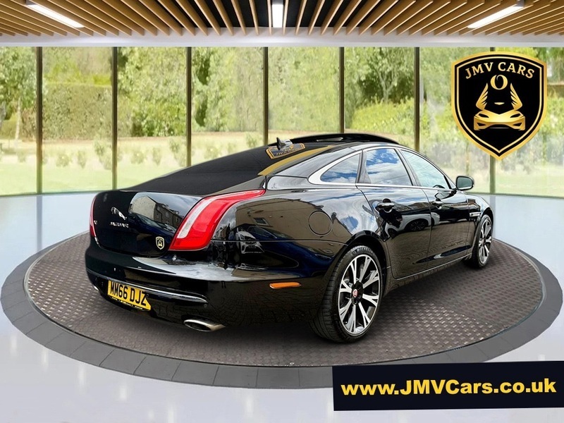 Jaguar XJ D V6 Portfolio Black #6