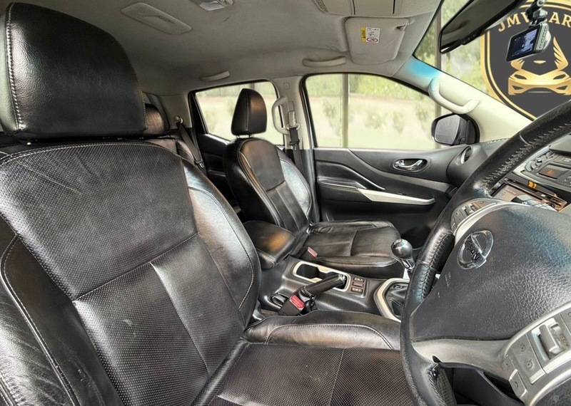 Nissan Navara Navara Tekna Dci Grey #8