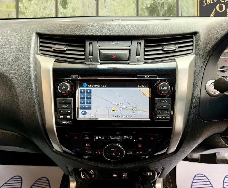 Nissan Navara Navara Tekna Dci Grey #10