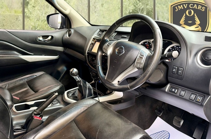 Nissan Navara Navara Tekna Dci Grey #7
