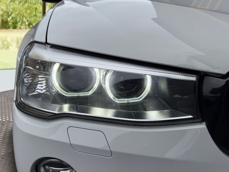 BMW X4 White #7