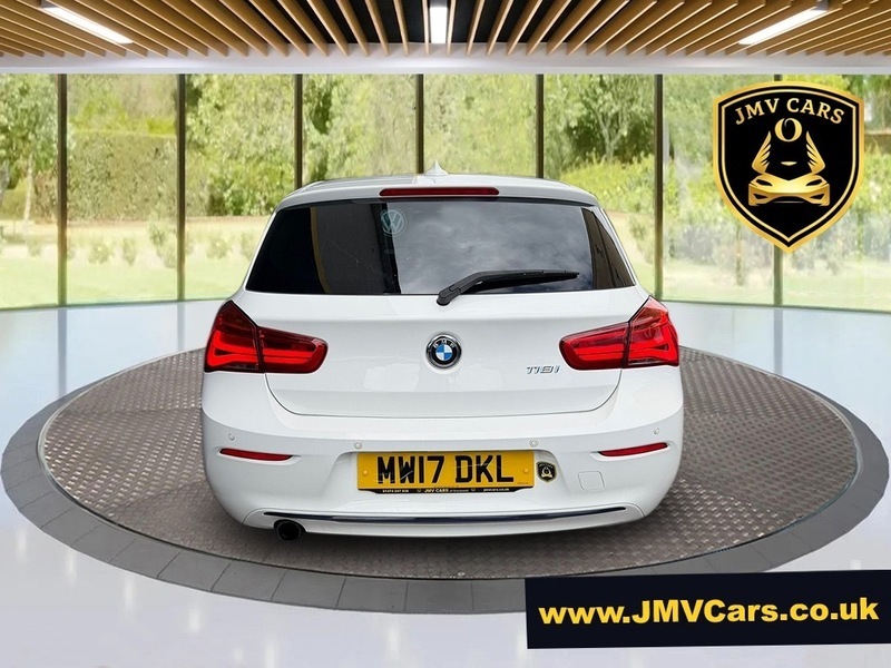 BMW 1 Series 118I Sport White #4