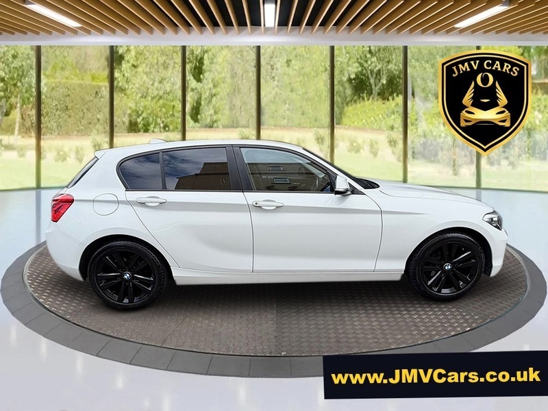 BMW 1 Series 118I Sport White #2