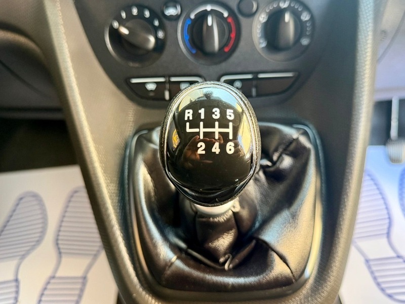 Ford Transit Connect 240 Trend Pv Red #12