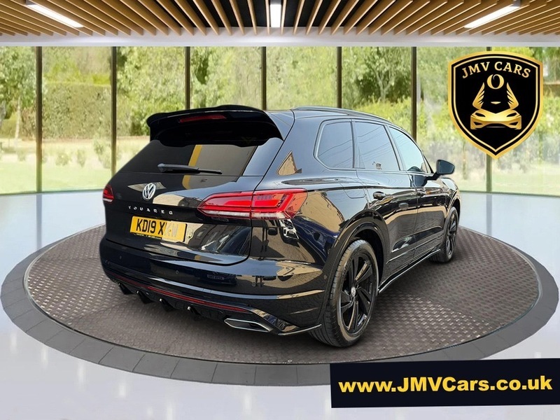 Volkswagen Touareg V6 R-line Tech Tdi Black #6