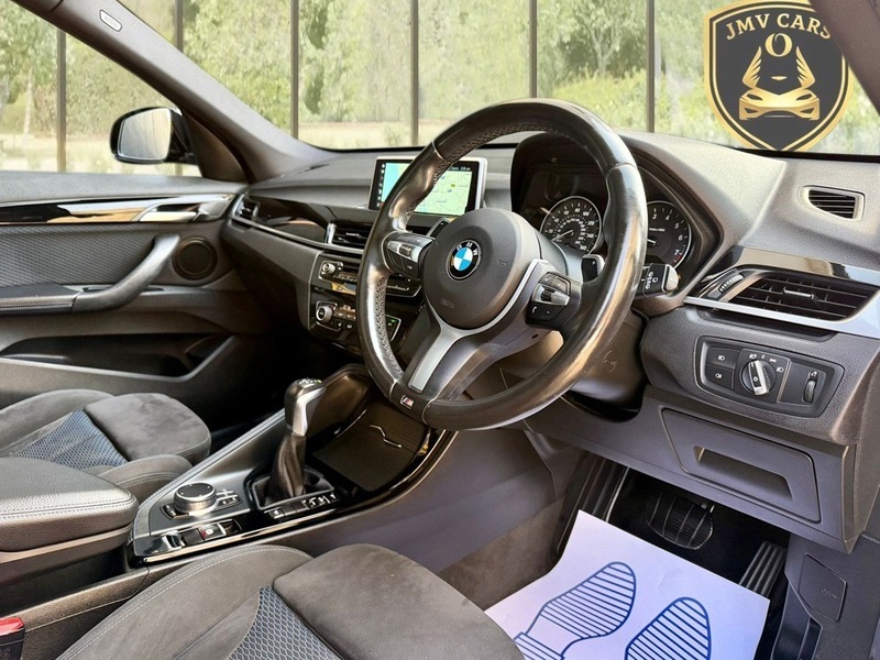 BMW X1 Se Black #8
