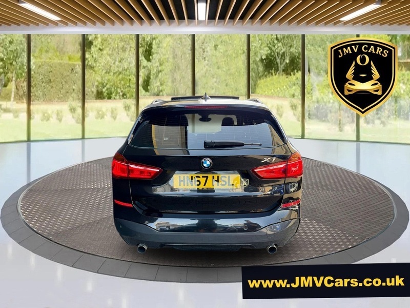 BMW X1 Xdrive20i M Sport Black #4