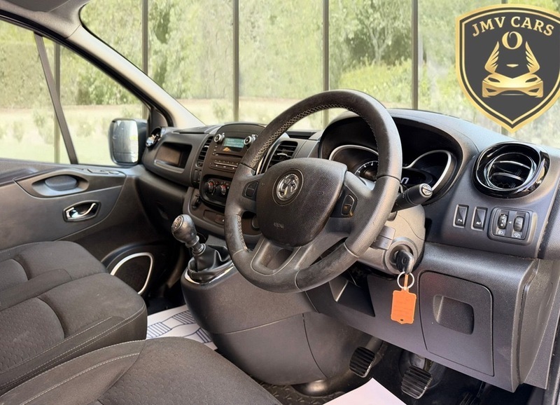 Vauxhall Vivaro   #8