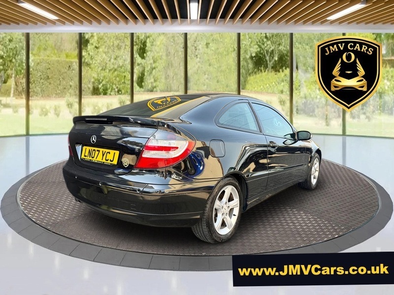 Mercedes-Benz C Class C180k Se Black #6