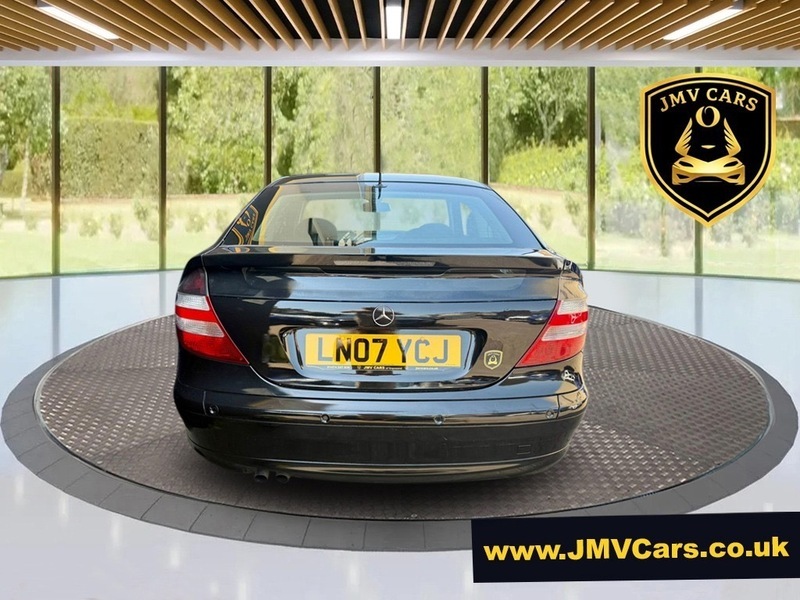 Mercedes-Benz C Class C180k Se Black #4