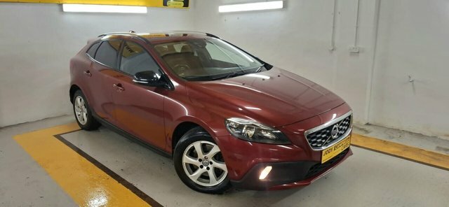 Volvo V40 Cross Country 2015 2.0 D3 Se Hatchback Euro 6 S Red