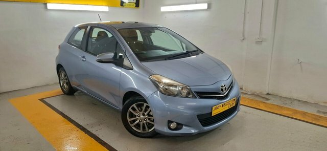 Toyota Yaris 2014 1.0 Vvt-i Icon Plus Hatchback Manu Blue
