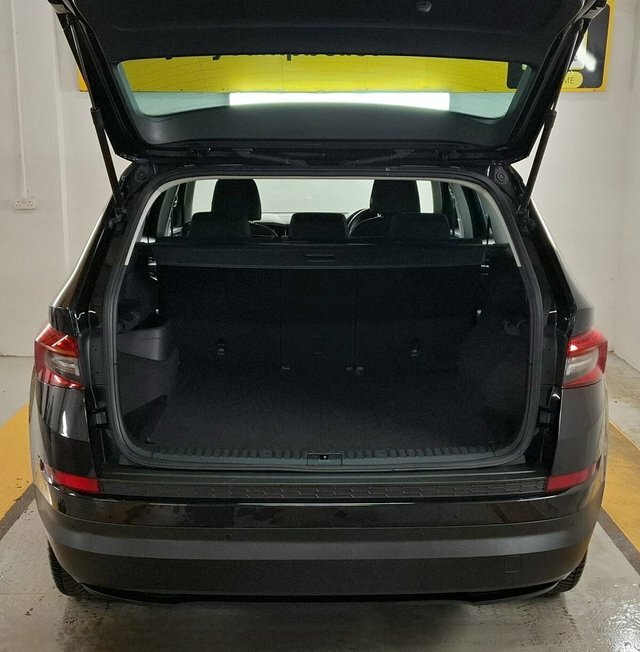 Skoda Kodiaq 2018 1.4 Tsi Act Se Suv 4Wd Euro Black #5