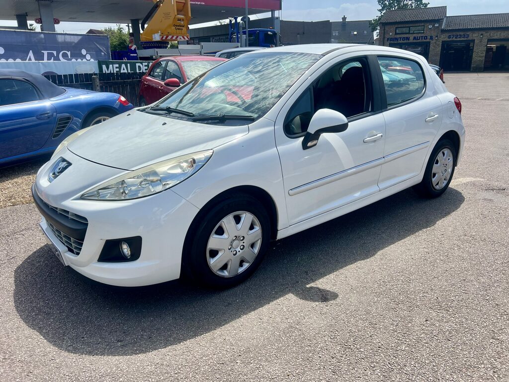 Peugeot 207 Petrol Automatic White #4