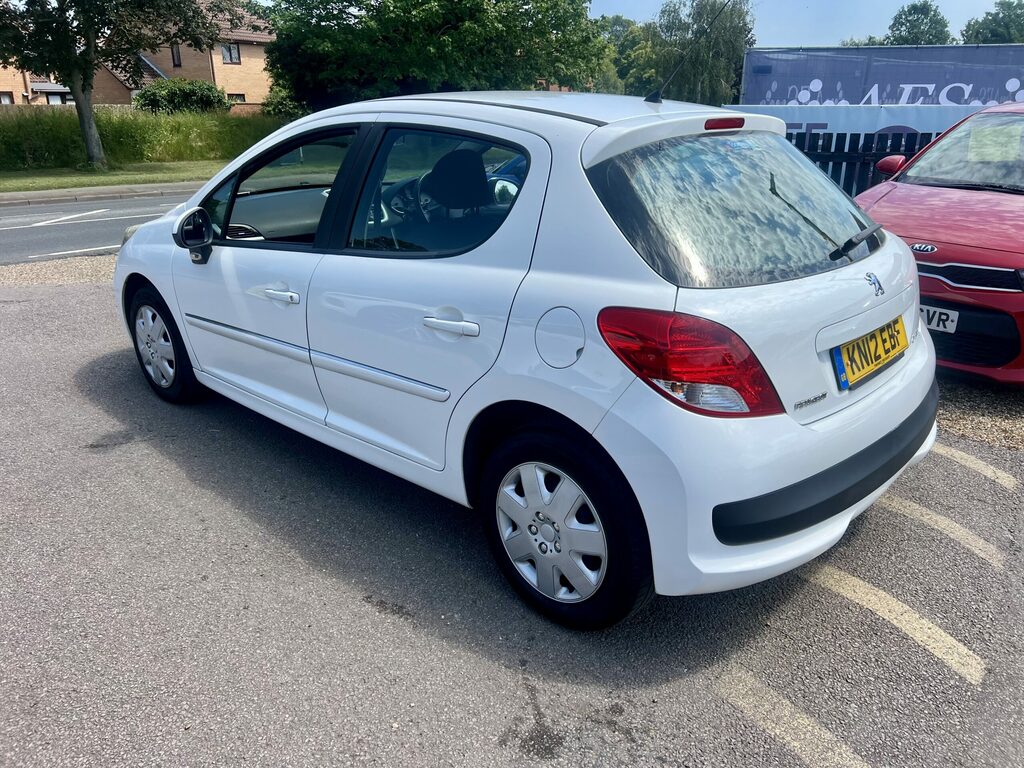 Peugeot 207 Petrol Automatic White #6