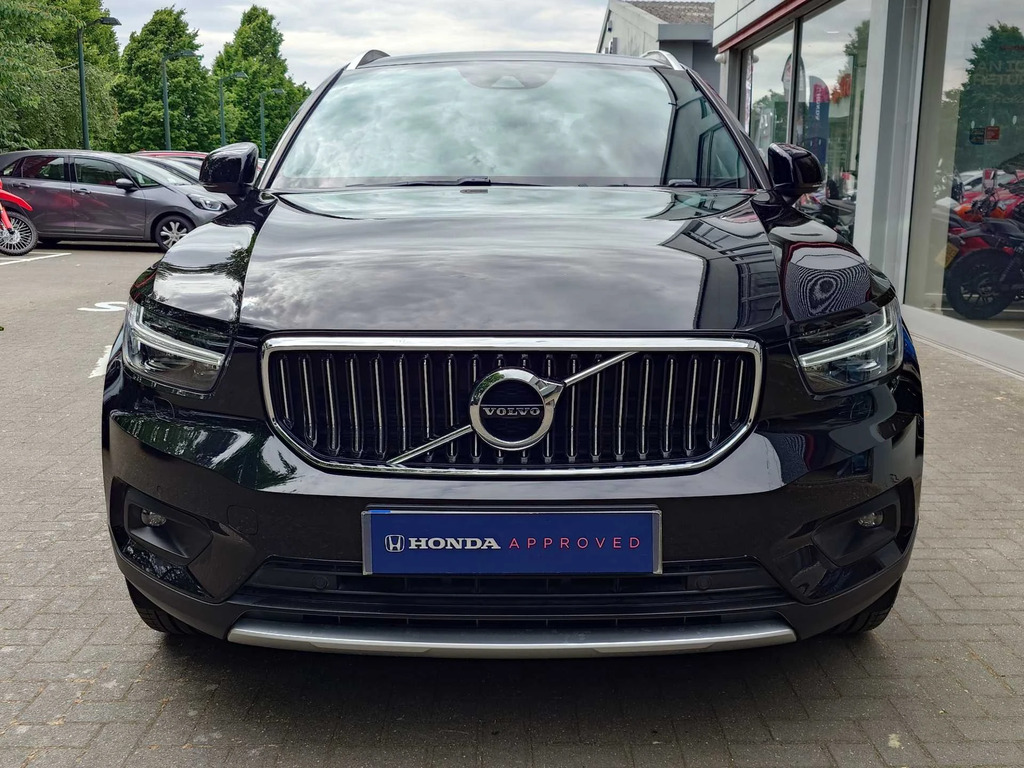 Volvo XC40 2.0 B4p Inscription Pro 7 Speed YS70CGY Black #6