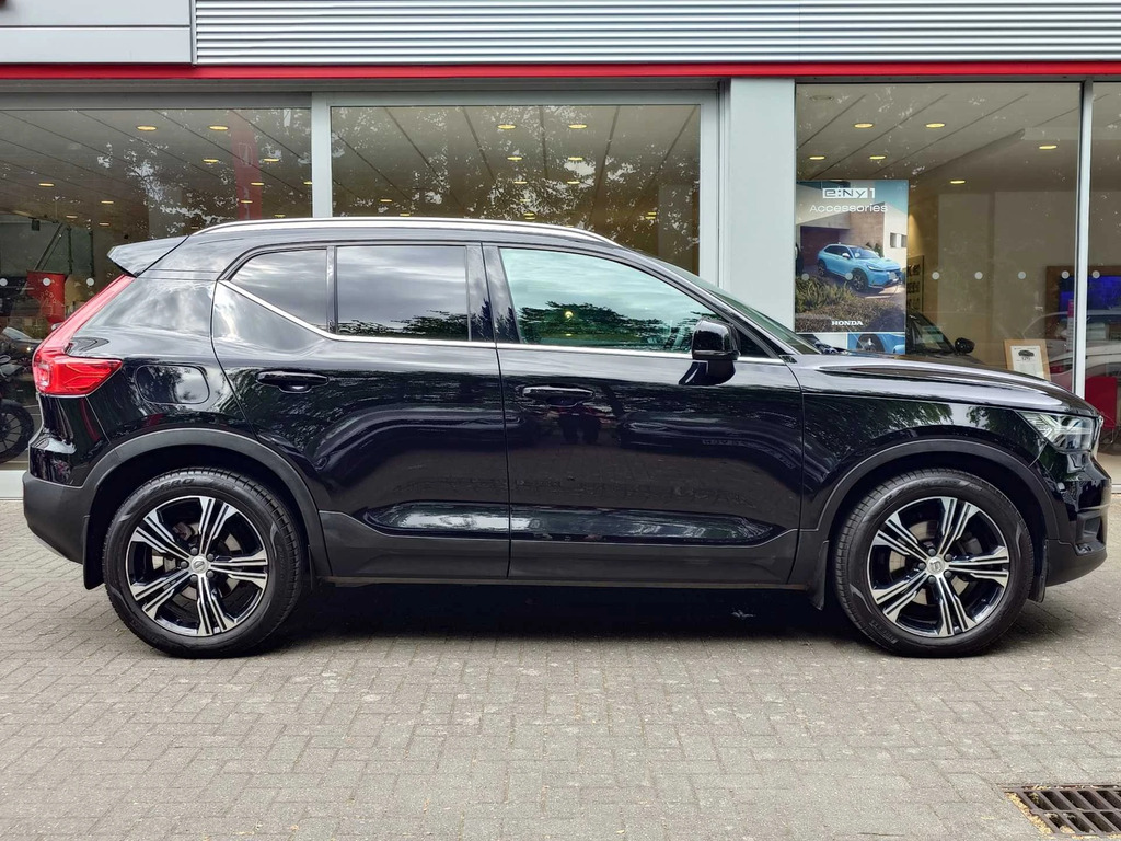 Volvo XC40 2.0 B4p Inscription Pro 7 Speed YS70CGY Black #5