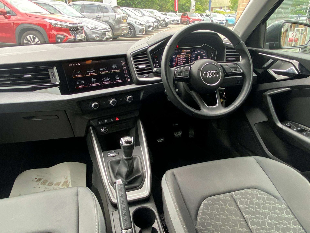 Audi A1 30 Tfsi 110 Sport AX72FWV Black #4