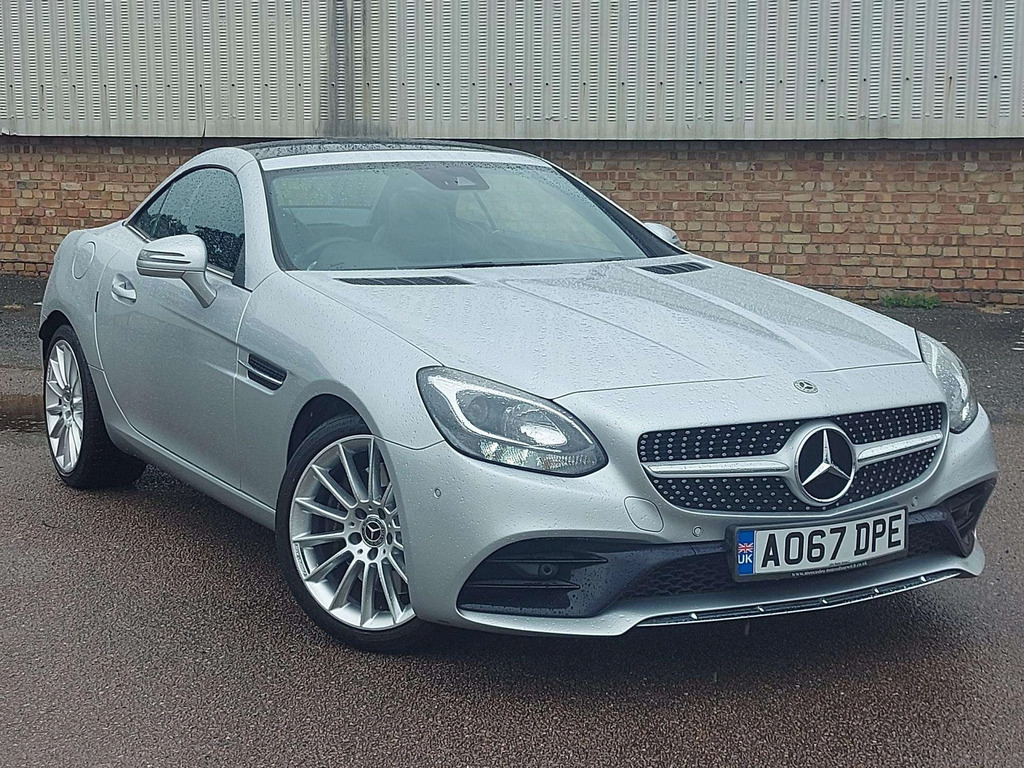 Mercedes-Benz SLC 180 Amg Line Silver