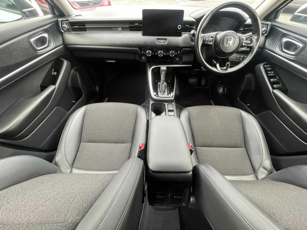 Honda Hr-V 1.5 I-mmd Advance Cvt AY72OPW White #4