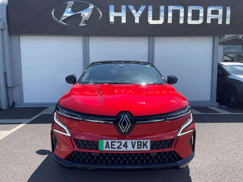 Renault Megane E-Tech E-tech Hb Ev60 Tcno 60Kwh Opch Red #4