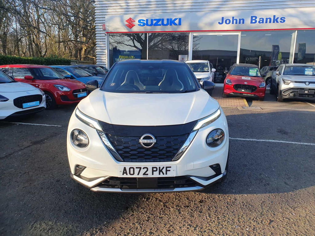 Nissan Juke Tekna Black #2
