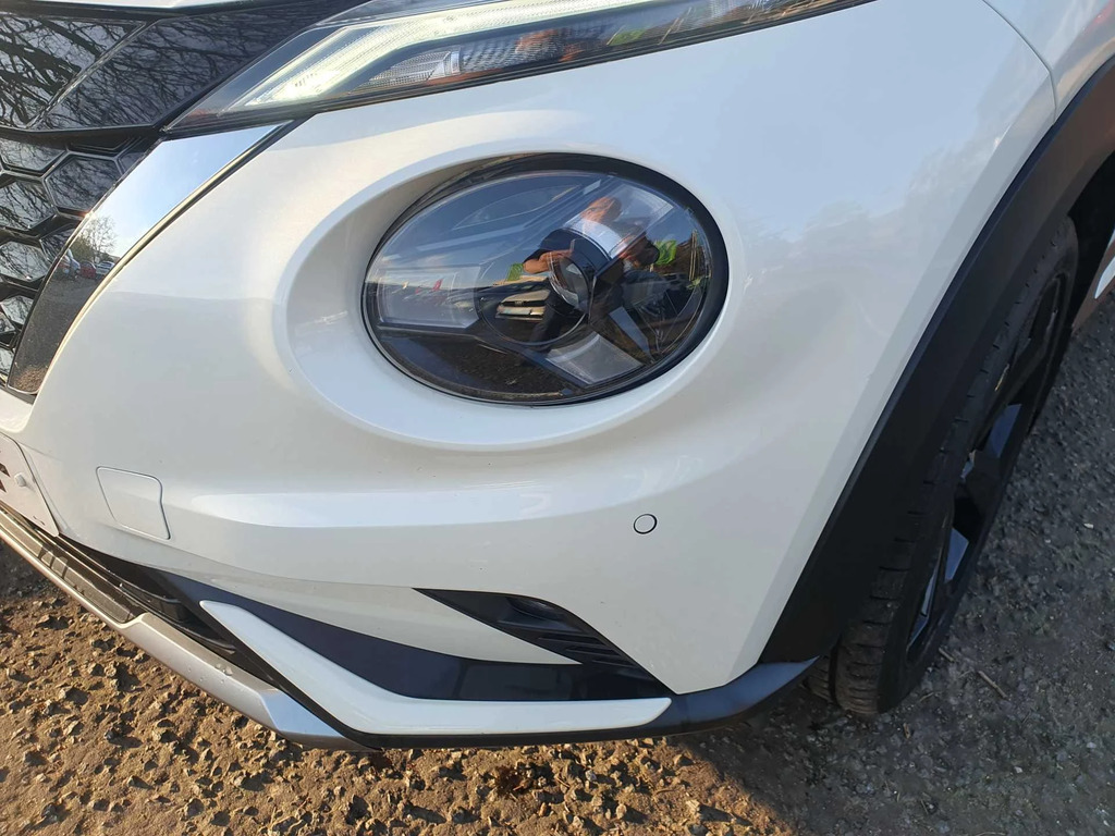 Nissan Juke 1.6 Hybrid Premiere Edition AO72PKF White #4