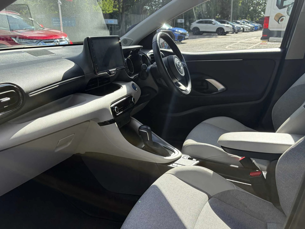 Toyota Yaris Excel Hev Cvt AV72FPT Brown #2