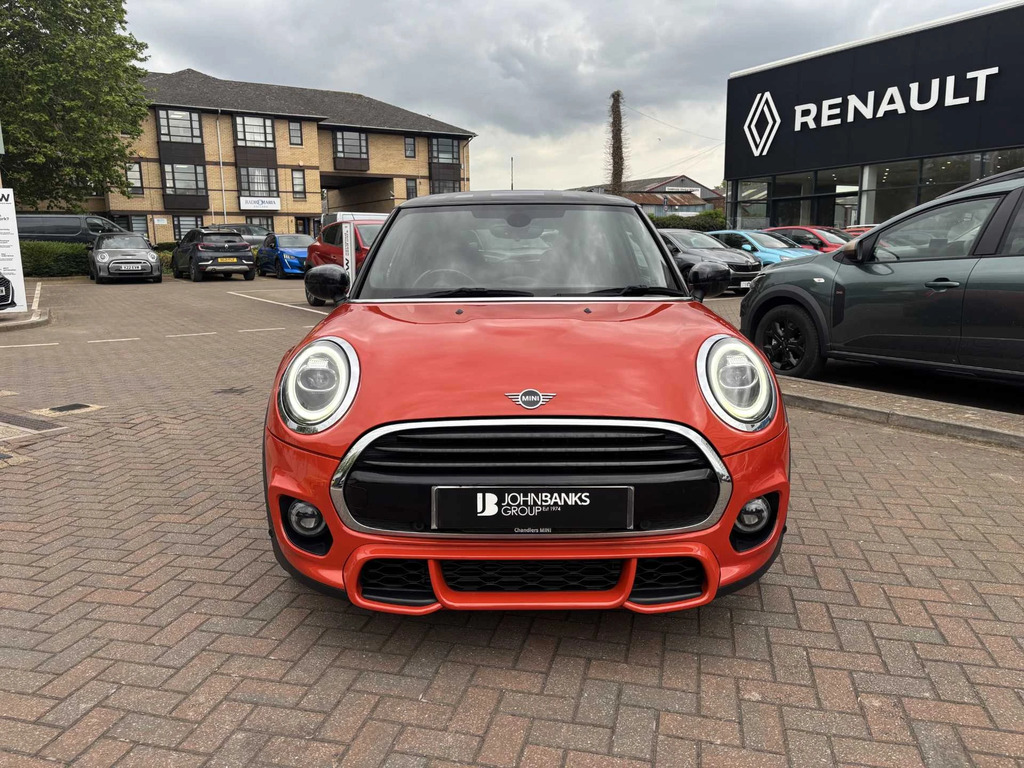 Mini Hatch 1.5 Cooper Sport II Comfortnav Pack GX69LSD Orange #2