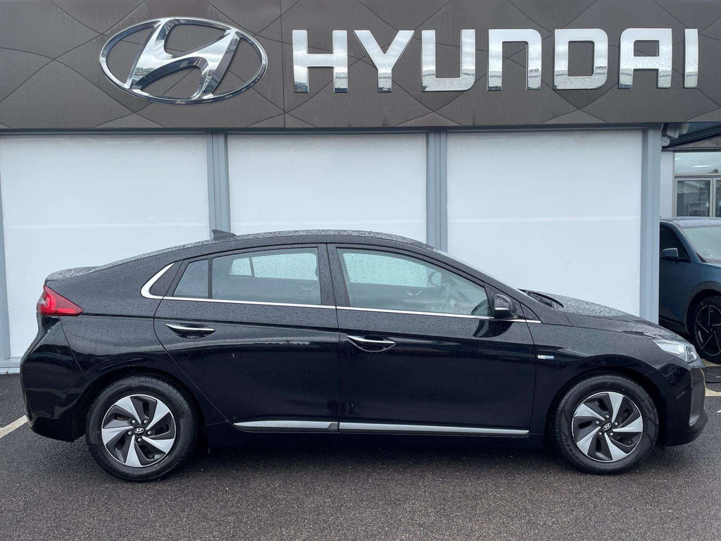 Hyundai Ioniq 1.6 Gdi Hybrid Premium Dct Black #2