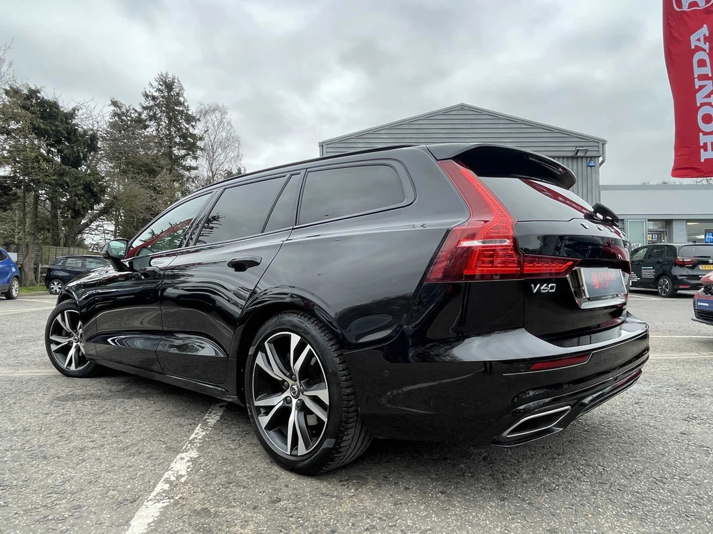 Volvo V60 R-design B4 Mhev Black #3