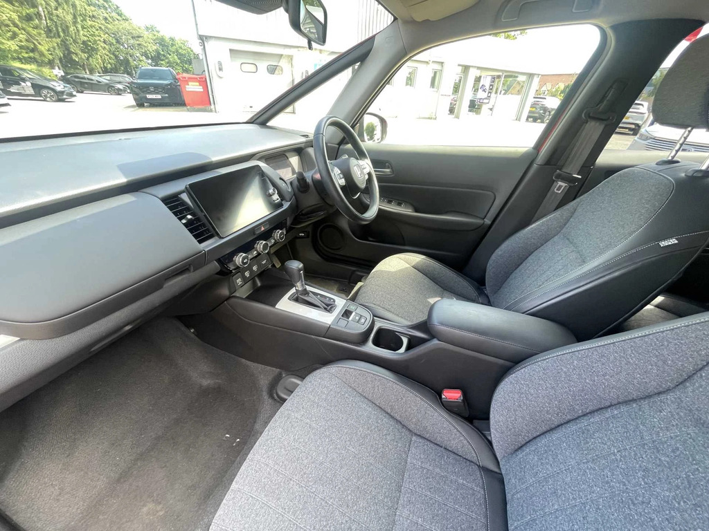 Honda Jazz Hat 1.5 I-mmd Hbd Ex Ecvt Red #2