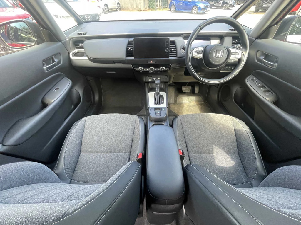 Honda Jazz Hat 1.5 I-mmd Hbd Ex Ecvt Red #4