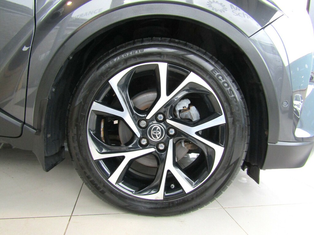 Toyota C-Hr Design Red #8