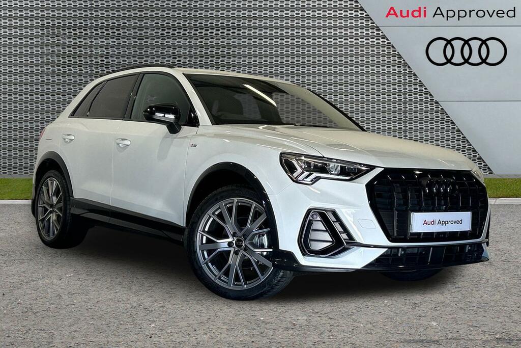 Audi Q3 Black Edition 35 Tfsi 150 Ps S Tronic White