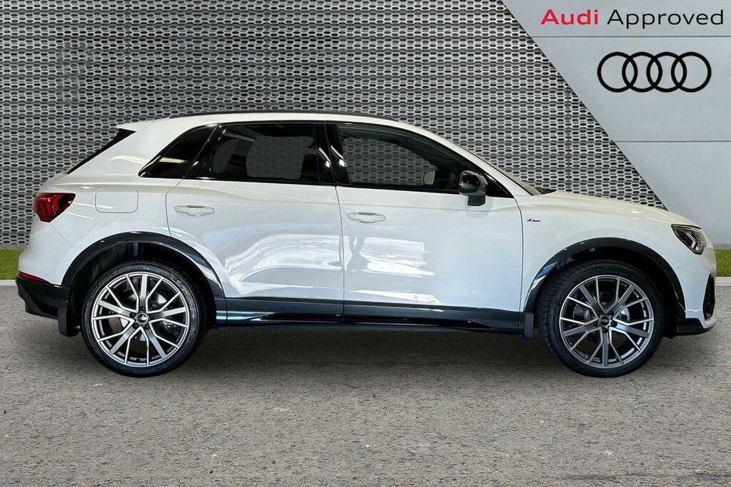 Audi Q3 Black Edition 35 Tfsi 150 Ps S Tronic SW25HWY White #4