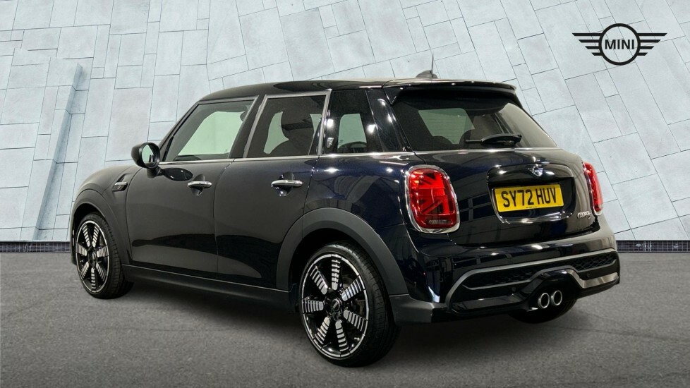 Mini Hatch 5-Door Cooper S Exclusive SY72HUV Black #4
