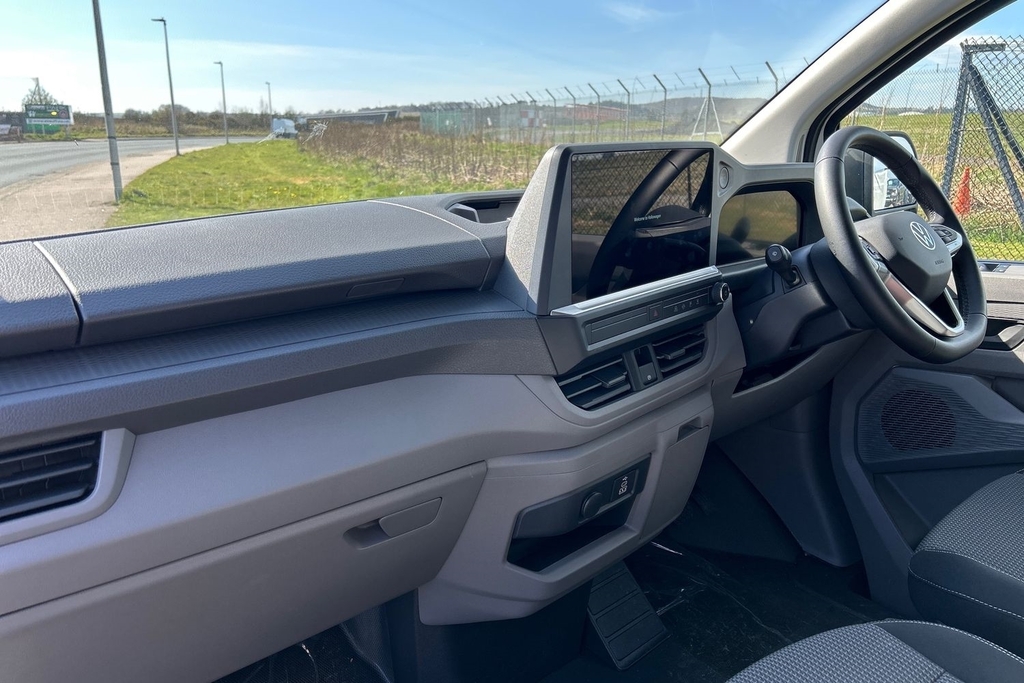 Volkswagen E-Transporter 100Kw 65Kwh Commerce Plus Van SW25HSK White #2