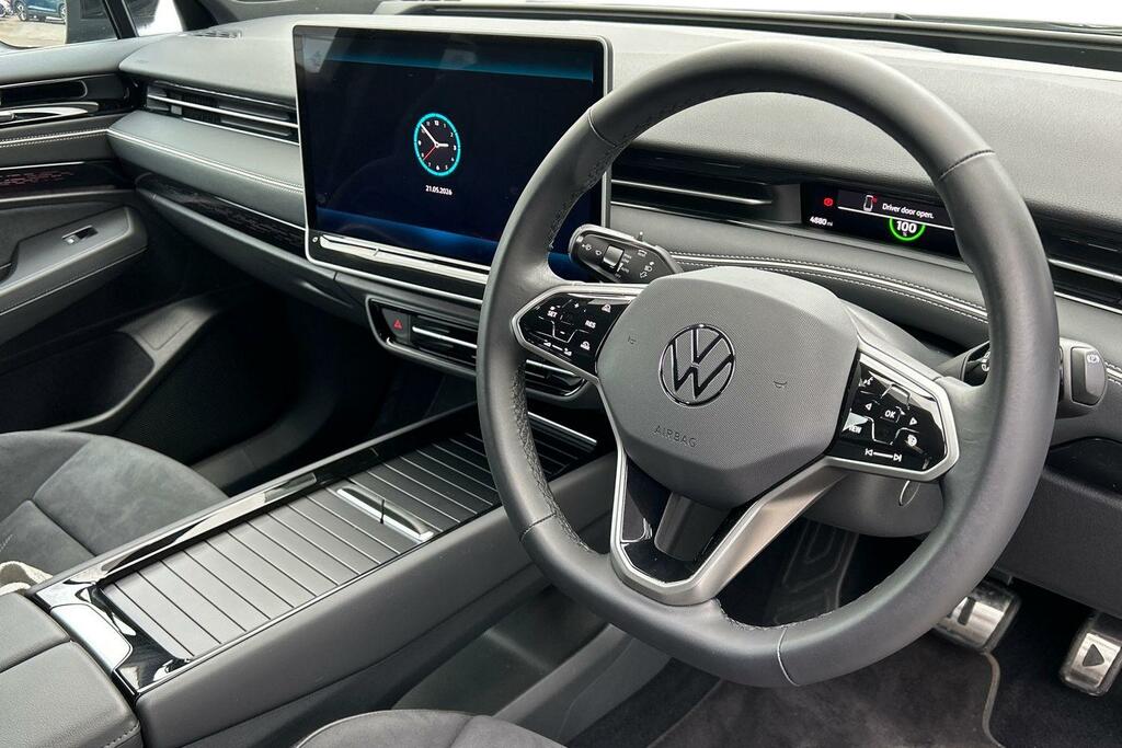 Volkswagen ID.7 210Kw Match Pro S Plus 86Kwh ST26AXZ Black #6