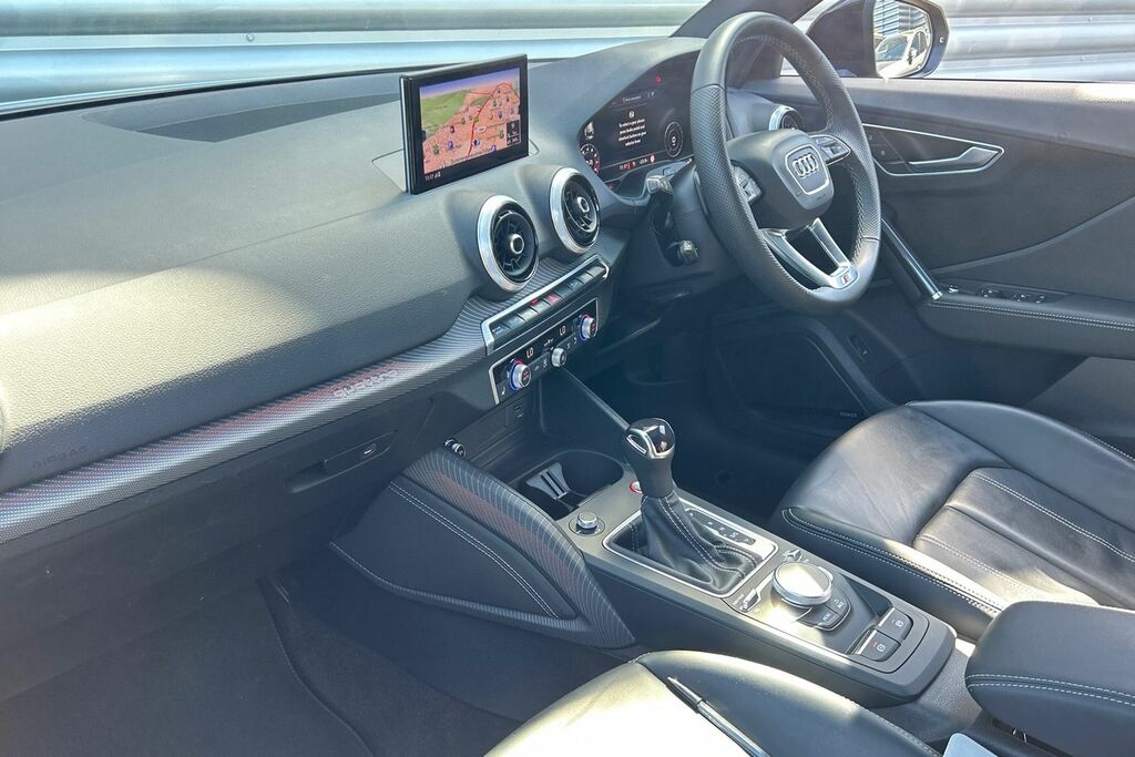 Audi Q2 Vorsprung Tfsi 300 Ps S Tronic ST22OLM Blue #2