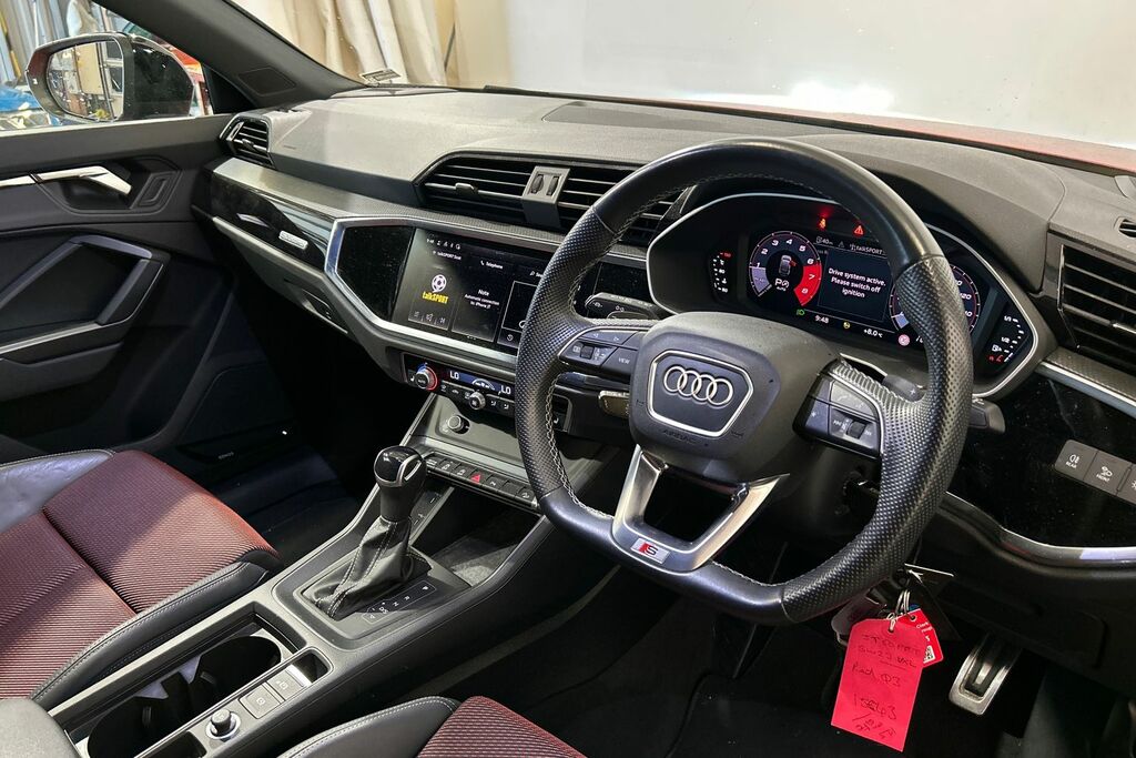 Audi Q3 Black Edition 40 Tfsi Quattro 190 Ps S Tronic SW23VXL Red #6