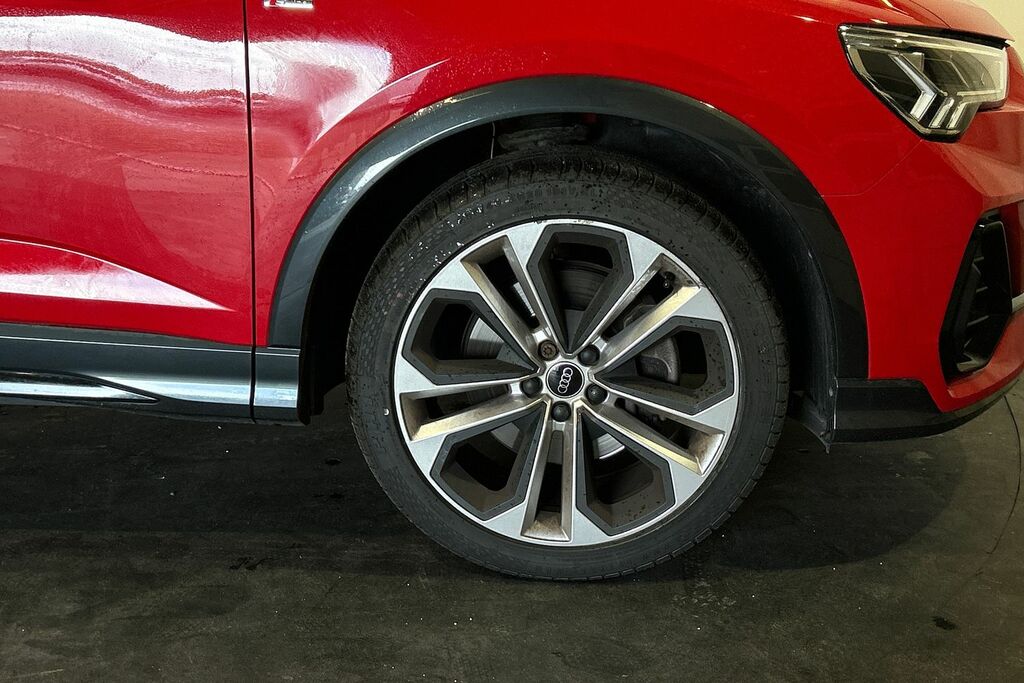 Audi Q3 Black Edition 40 Tfsi Quattro 190 Ps S Tronic SW23VXL Red #5