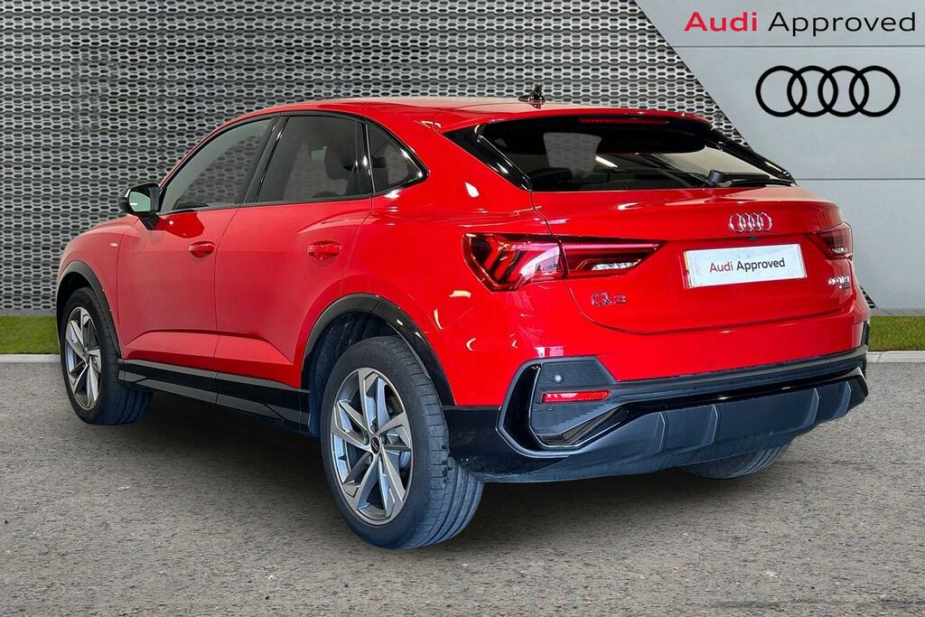 Audi Q3 Black Edition 40 Tfsi Quattro 190 Ps S Tronic SV23YLF Red #3