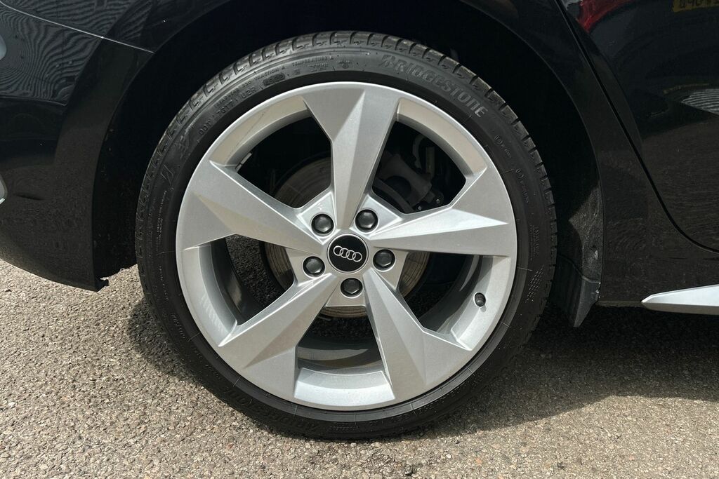 Audi A3 S Line 30 Tfsi 110 Ps 6-Speed SR23OHH Black #5